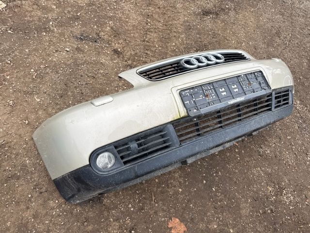 bontott AUDI A3 Első Lökhárító (Részeivel)