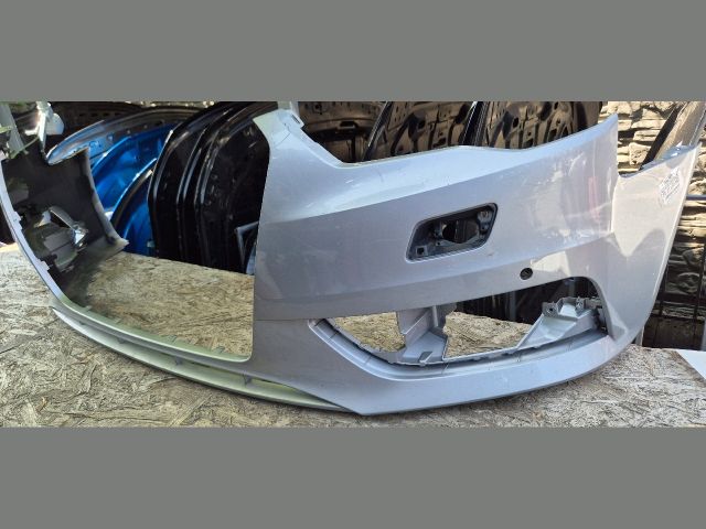 bontott AUDI A3 Első Lökhárító (Üresen)