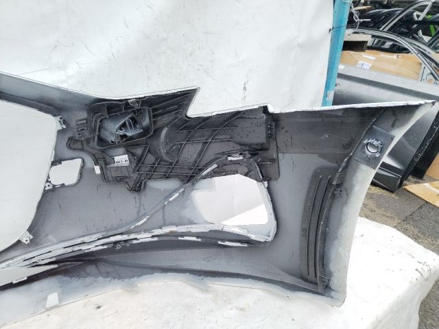 bontott AUDI A3 Első Lökhárító (Üresen)