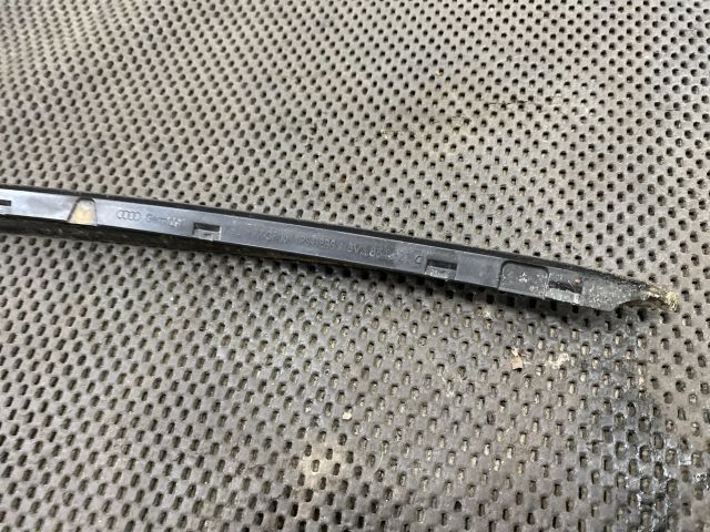 bontott AUDI A3 Első Szélvédő Bal Díszléc