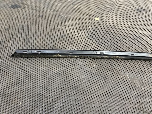 bontott AUDI A3 Első Szélvédő Bal Díszléc