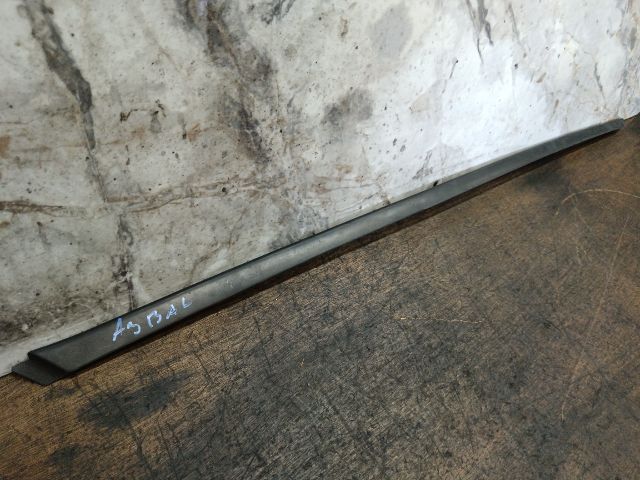 bontott AUDI A3 Első Szélvédő Bal Díszléc