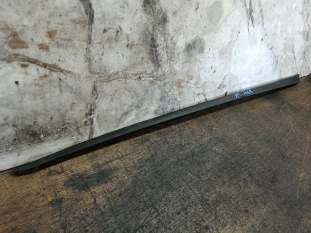 bontott AUDI A3 Első Szélvédő Jobb Díszléc