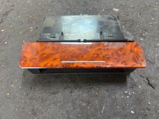 bontott AUDI A3 Első Tároló Rekesz