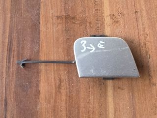 bontott AUDI A3 Első Vonószem Burkolat