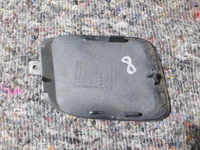 bontott AUDI A3 Első Vonószem Burkolat