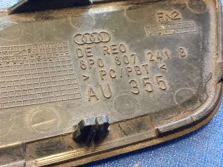 bontott AUDI A3 Első Vonószem Burkolat