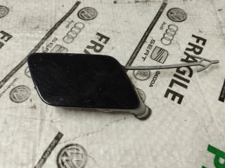 bontott AUDI A3 Első Vonószem Burkolat