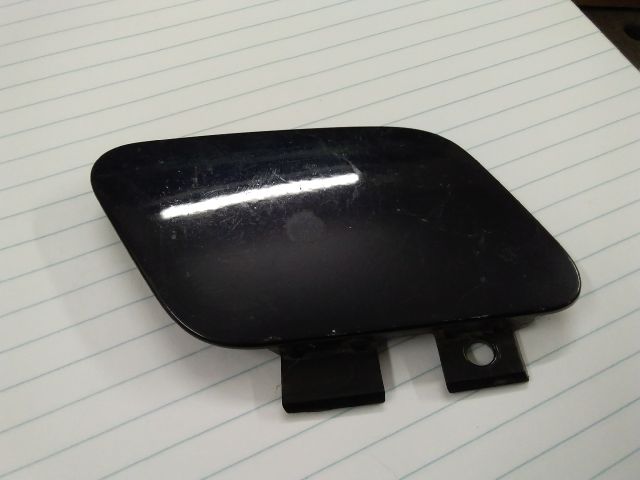 bontott AUDI A3 Első Vonószem Burkolat