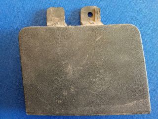 bontott AUDI A3 Első Vonószem Burkolat