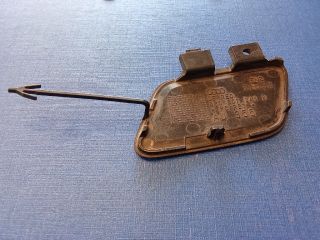 bontott AUDI A3 Első Vonószem Burkolat