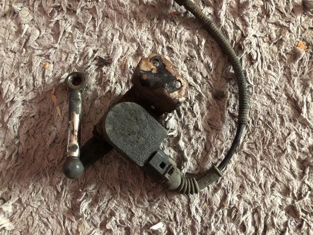 bontott AUDI A3 Első Xenon Szintszabályzó Jeladó