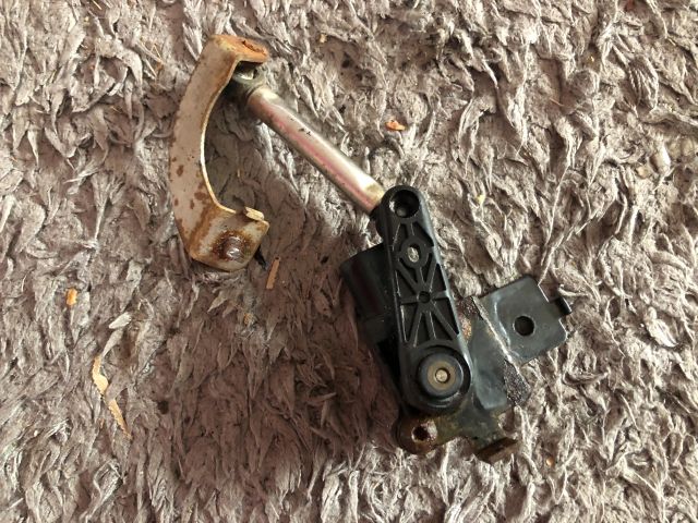 bontott AUDI A3 Első Xenon Szintszabályzó Jeladó