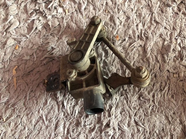 bontott AUDI A3 Első Xenon Szintszabályzó Jeladó