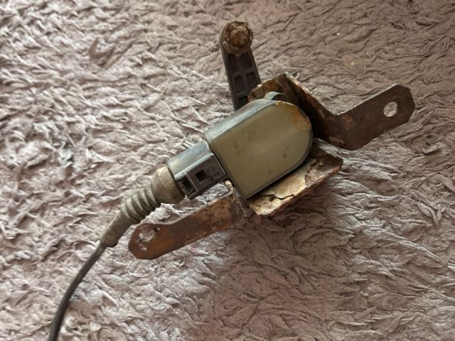 bontott AUDI A3 Első Xenon Szintszabályzó Jeladó