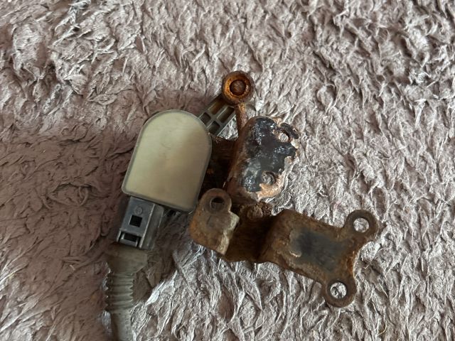 bontott AUDI A3 Első Xenon Szintszabályzó Jeladó