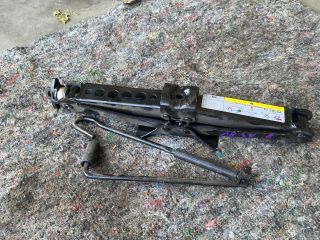 bontott AUDI A3 Emelő