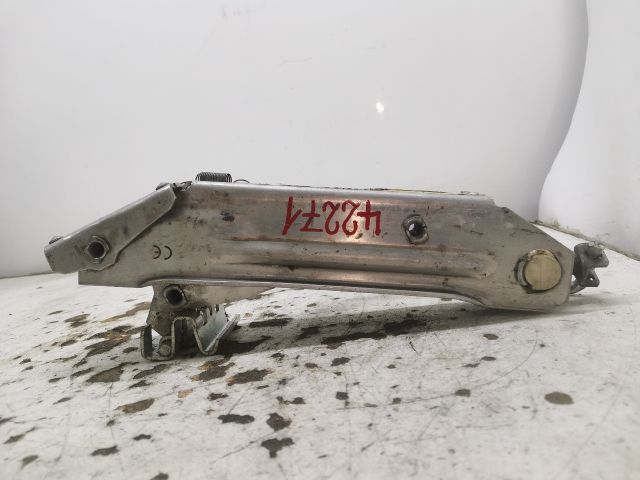 bontott AUDI A3 Emelő