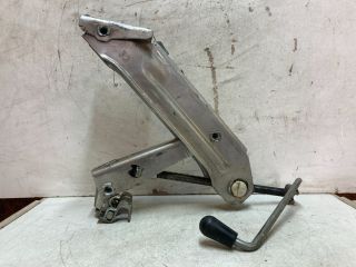 bontott AUDI A3 Emelő