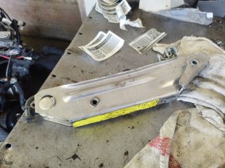 bontott AUDI A3 Emelő