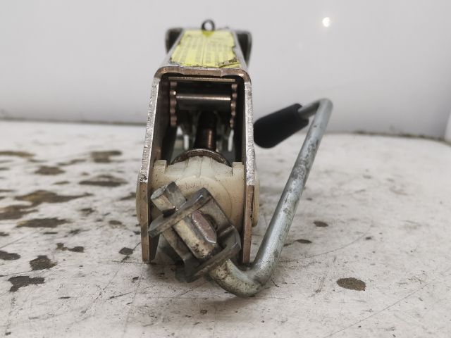 bontott AUDI A3 Emelő