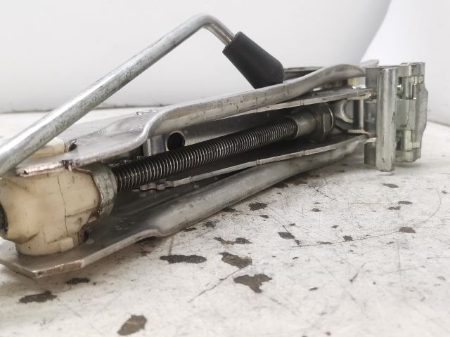 bontott AUDI A3 Emelő