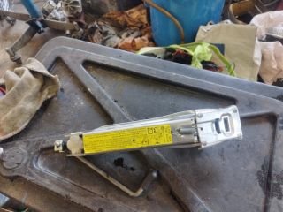 bontott AUDI A3 Emelő