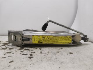 bontott AUDI A3 Emelő