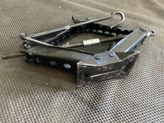 bontott AUDI A3 Emelő