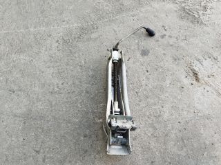 bontott AUDI A3 Emelő