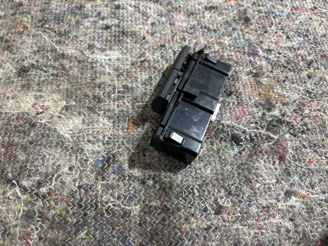 bontott AUDI A3 ESP Kapcsoló