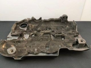 bontott AUDI A3 Felső Hűtőburkolat