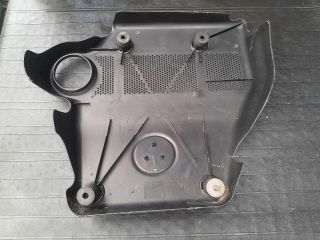 bontott AUDI A3 Felső Hűtőburkolat