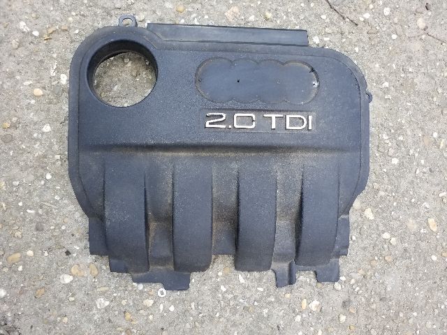 bontott AUDI A3 Felső Hűtőburkolat