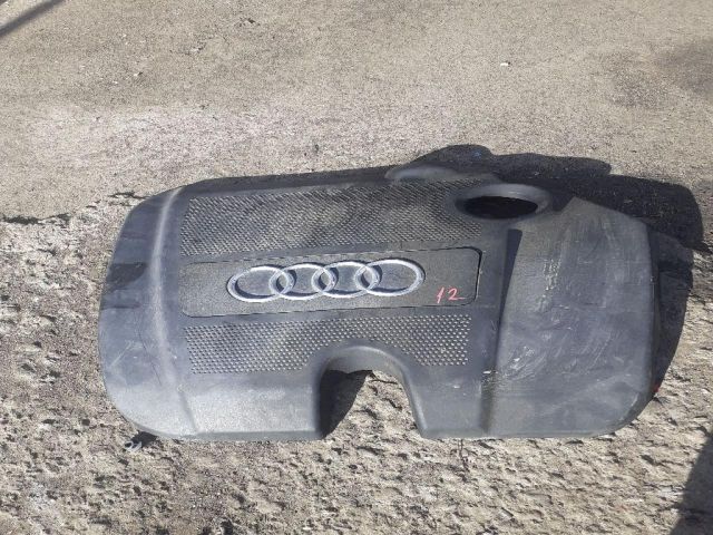 bontott AUDI A3 Felső Hűtőburkolat