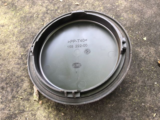 bontott AUDI A3 Fényszóró Lámpabúra Fedél