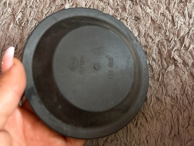 bontott AUDI A3 Fényszóró Lámpabúra Fedél