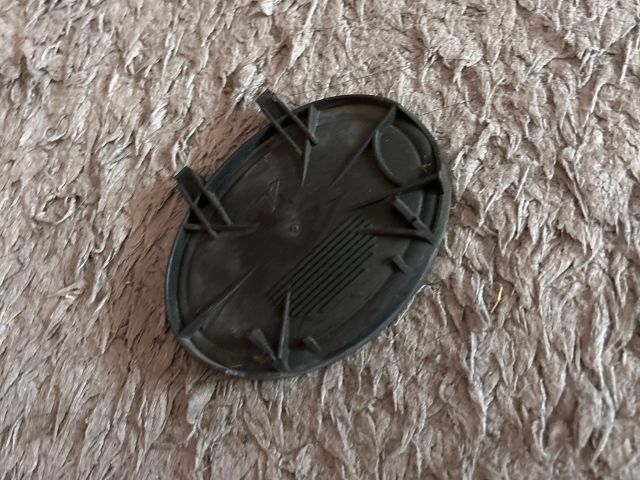 bontott AUDI A3 Fényszóró Lámpabúra Fedél