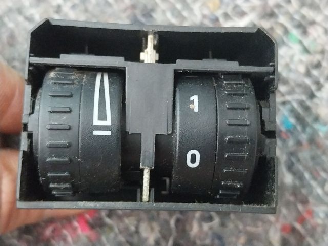 bontott AUDI A3 Fényszórómagasság Állító Kapcsoló