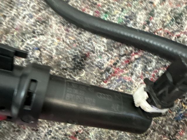 bontott AUDI A3 Fényszórómosó Fúvóka (Pozíciófüggetlen)