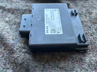 bontott AUDI A3 Feszültségszabályzó