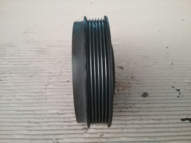 bontott AUDI A3 Főtengely Szíjtárcsa