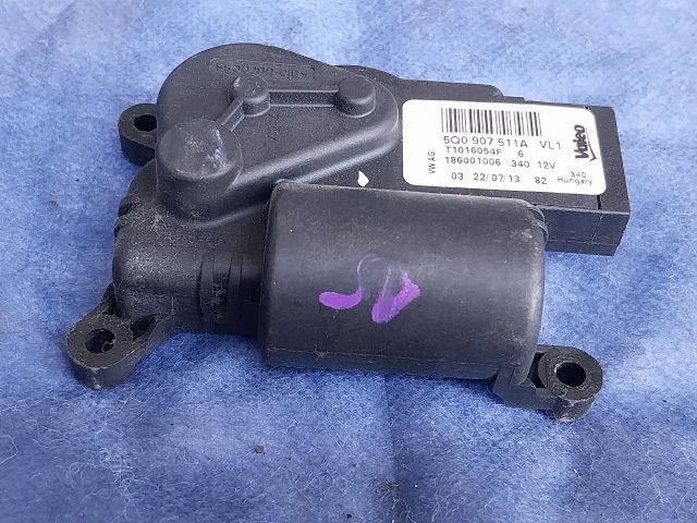 bontott AUDI A3 Fűtés Állító Motor