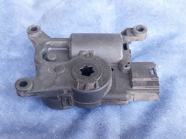 bontott AUDI A3 Fűtés Állító Motor