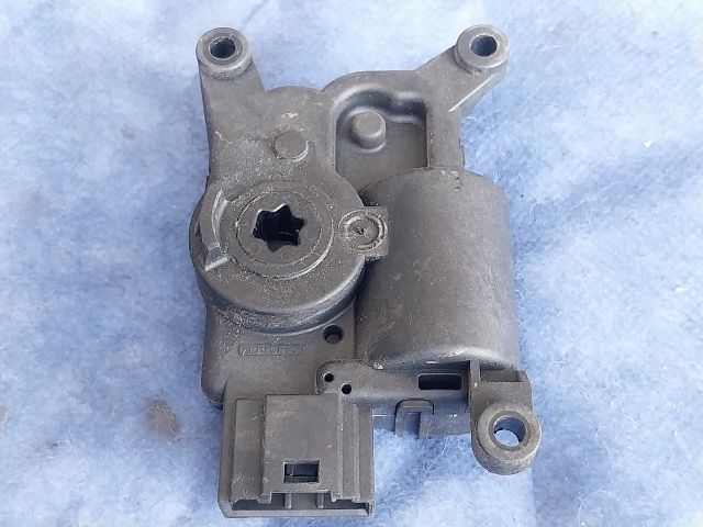 bontott AUDI A3 Fűtés Állító Motor