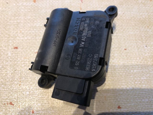 bontott AUDI A3 Fűtés Állító Motor