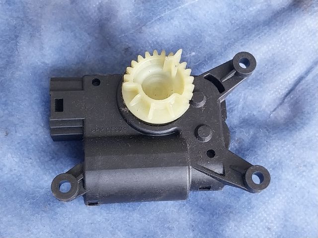 bontott AUDI A3 Fűtés Állító Motor