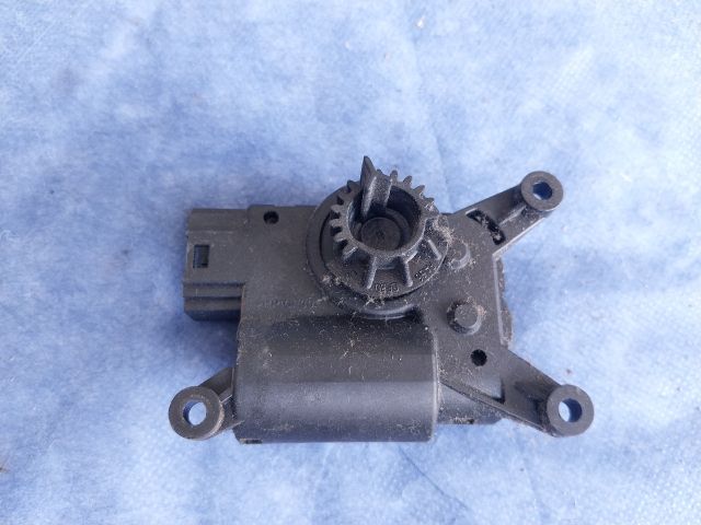 bontott AUDI A3 Fűtés Állító Motor