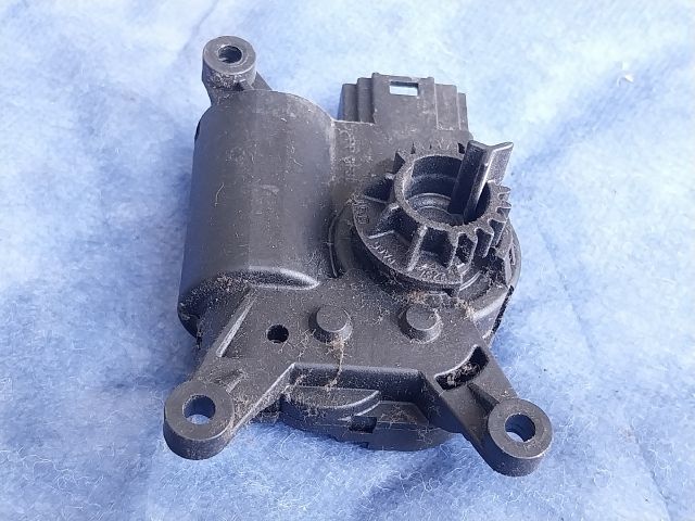 bontott AUDI A3 Fűtés Állító Motor