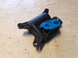 bontott AUDI A3 Fűtés Állító Motor